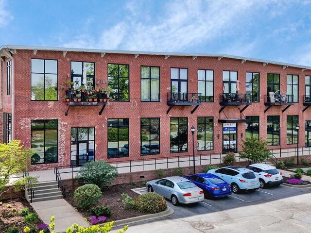 Photo of 300 South Street