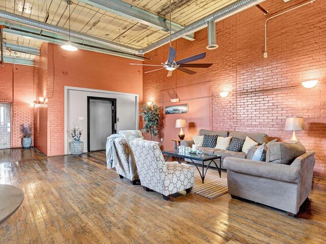 Photo of 300 South Street
