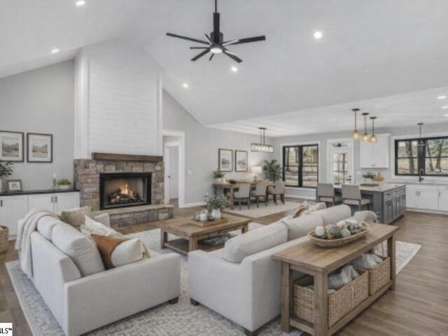 Photo of 107 Bentwood Lane