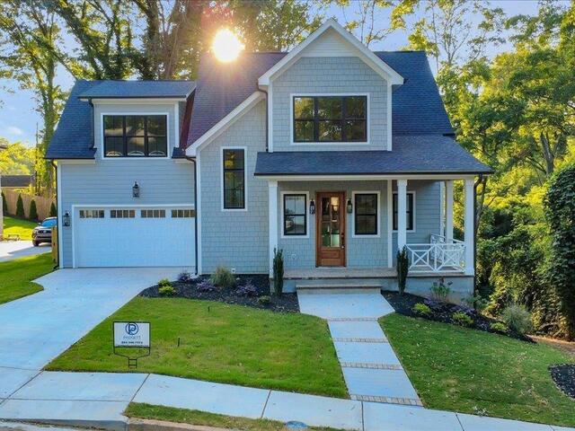 Photo of 219 W Hillcrest Drive