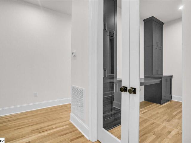 Photo of 219 W Hillcrest Drive