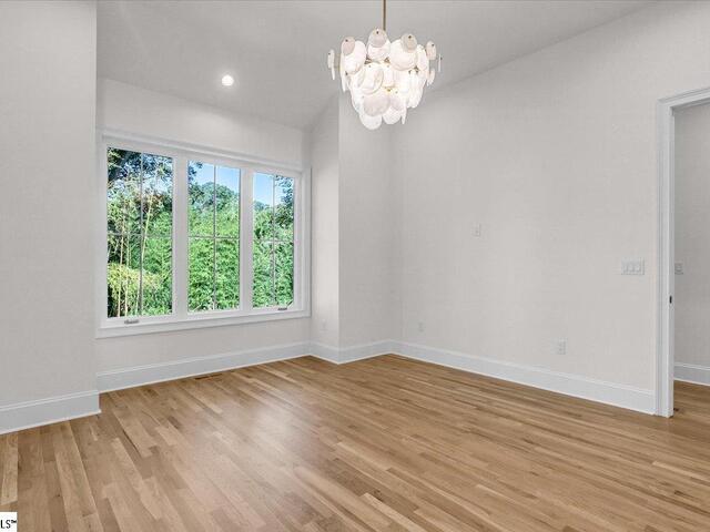 Photo of 219 W Hillcrest Drive