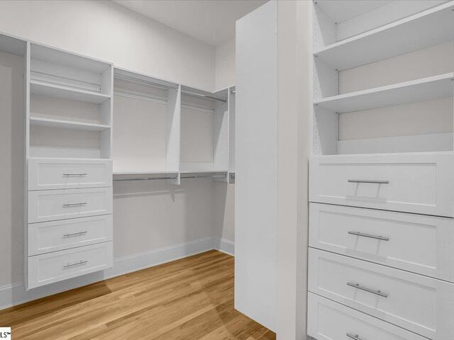 Photo of 219 W Hillcrest Drive