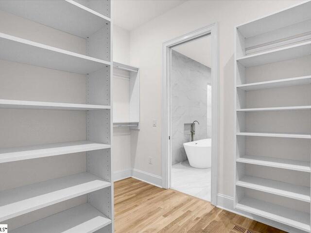 Photo of 219 W Hillcrest Drive