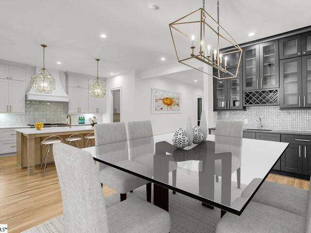 Photo of 219 W Hillcrest Drive