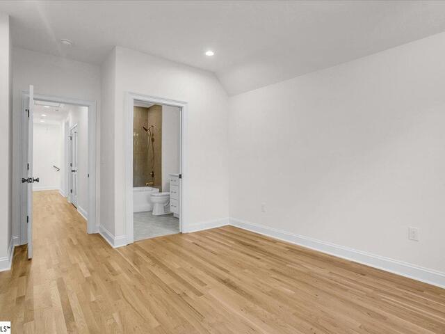 Photo of 219 W Hillcrest Drive