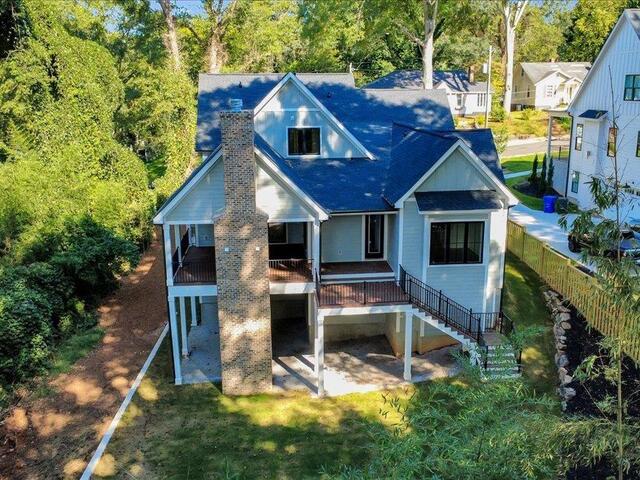 Photo of 219 W Hillcrest Drive