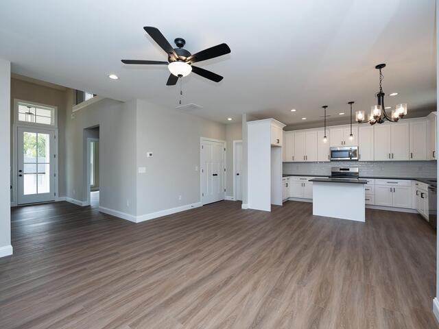 Photo of 12 bridwell Avenue