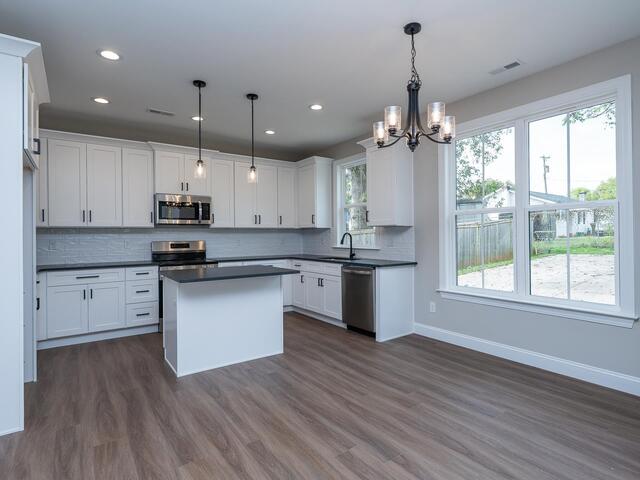 Photo of 12 bridwell Avenue