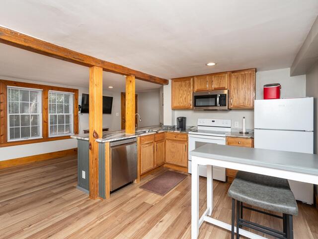 Photo of 16 Converse