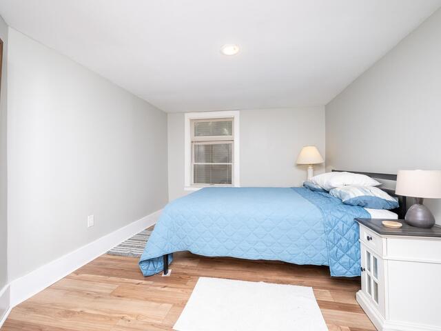 Photo of 16 Converse