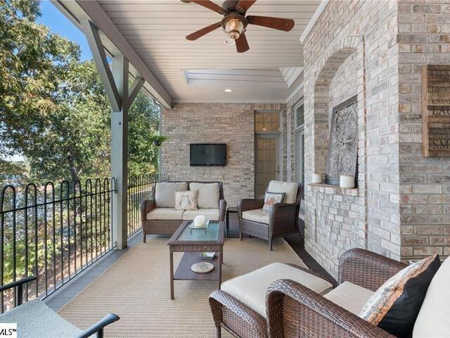 Photo of 121 Diamond Point