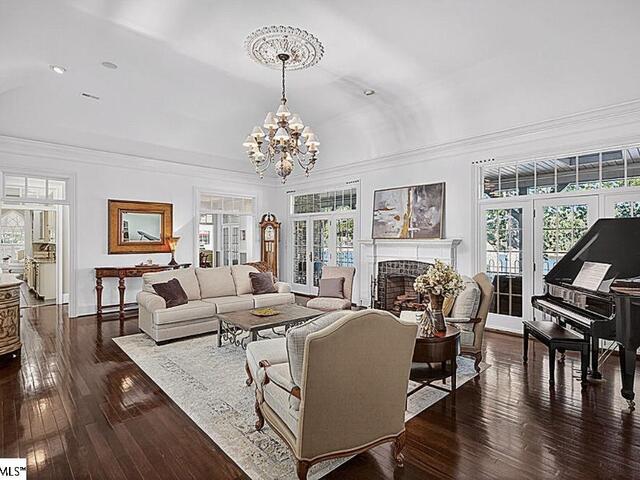 Photo of 121 Diamond Point