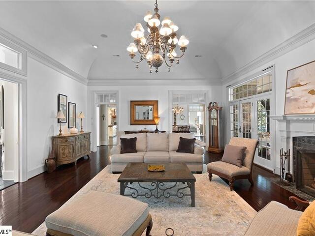 Photo of 121 Diamond Point