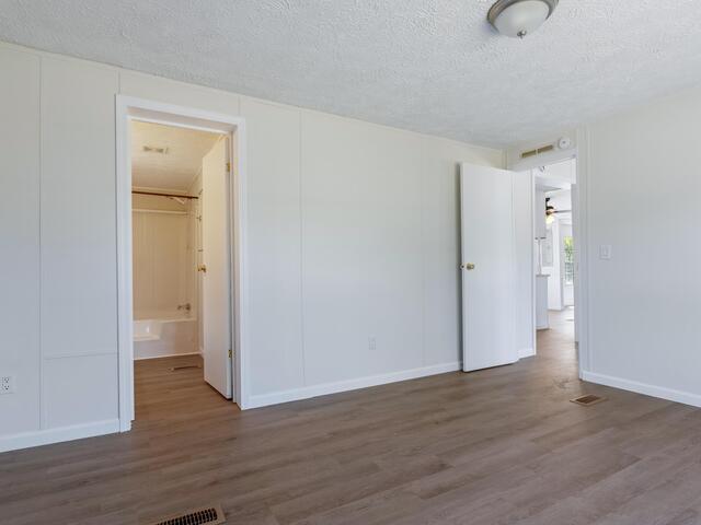 Photo of 482 Burton Creekside Road