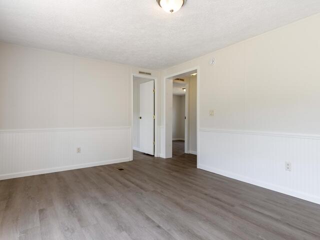 Photo of 482 Burton Creekside Road