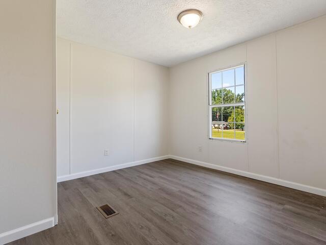 Photo of 482 Burton Creekside Road