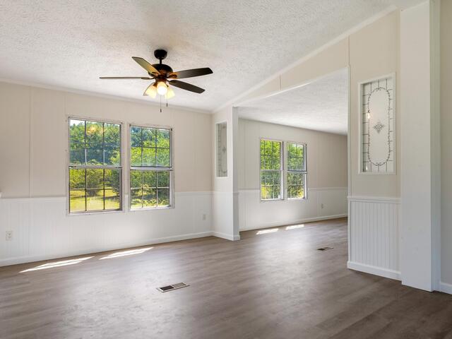 Photo of 482 Burton Creekside Road