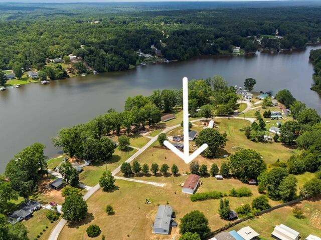 Photo of 482 Burton Creekside Road