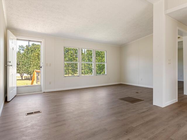 Photo of 482 Burton Creekside Road