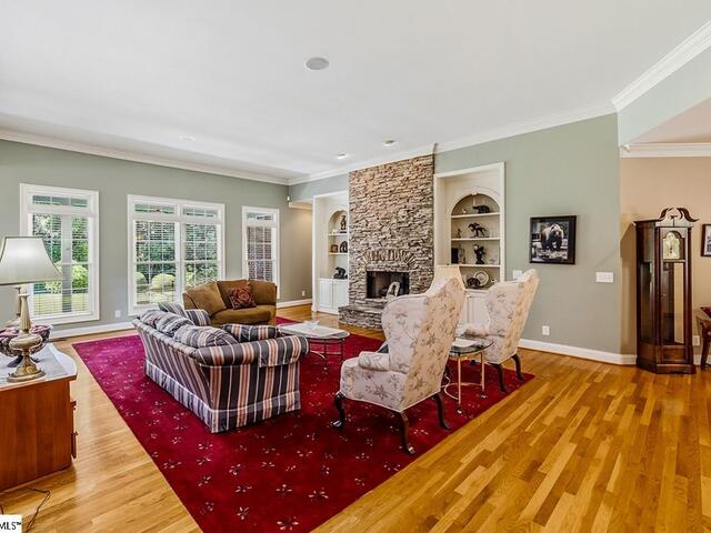 Photo of 616 Shefwood Drive