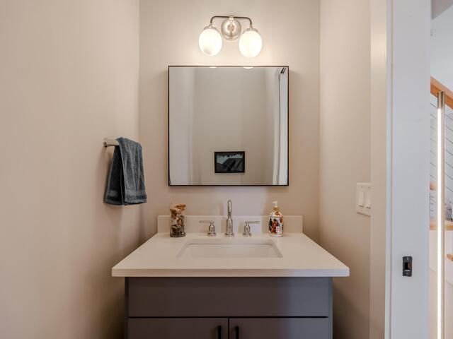 Photo of 112 NoMa Terrace Way