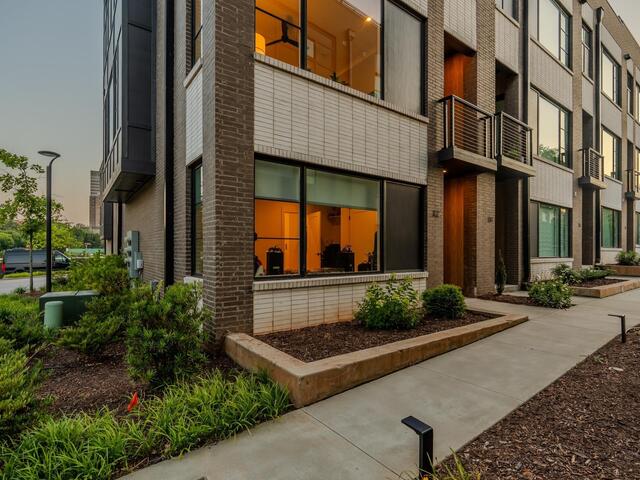 Photo of 112 NoMa Terrace Way