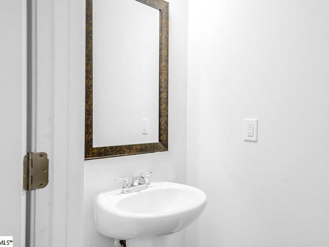 Photo of 329 Hartland