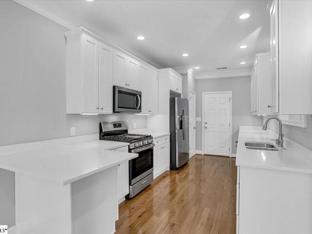 Photo of 305 Redspire Drive