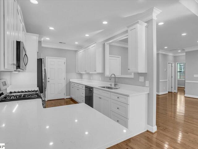 Photo of 305 Redspire Drive