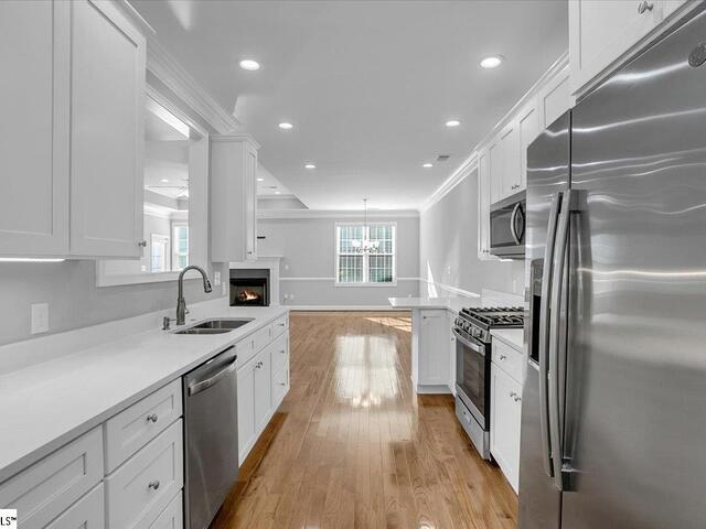 Photo of 305 Redspire Drive