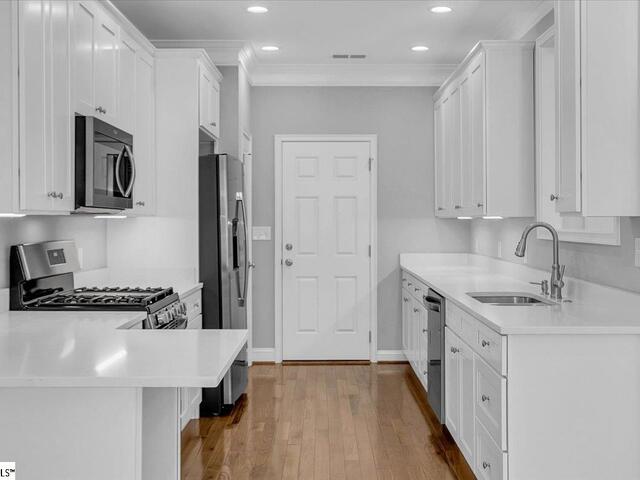 Photo of 305 Redspire Drive