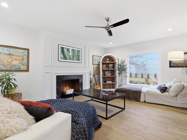 Photo of 405 Foot Hills Road