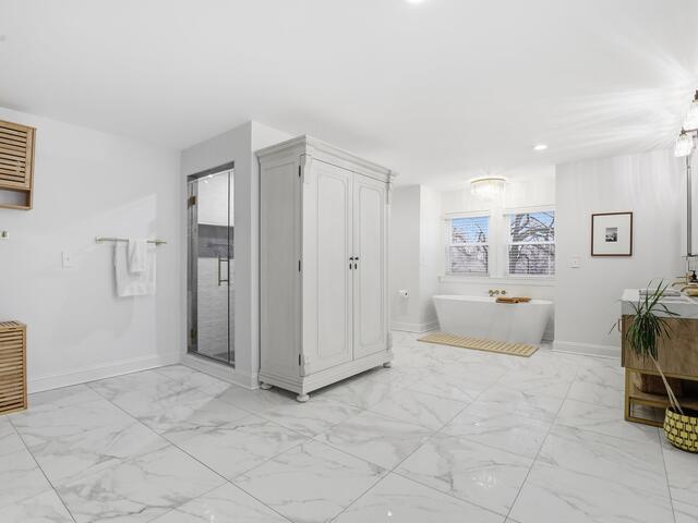 Photo of 405 Foot Hills Road