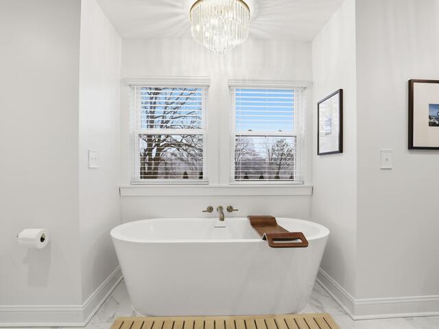 Photo of 405 Foot Hills Road