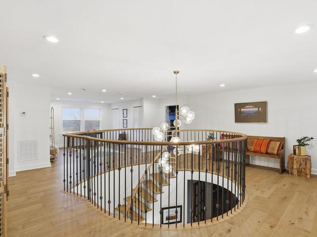 Photo of 405 Foot Hills Road