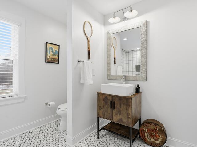 Photo of 405 Foot Hills Road