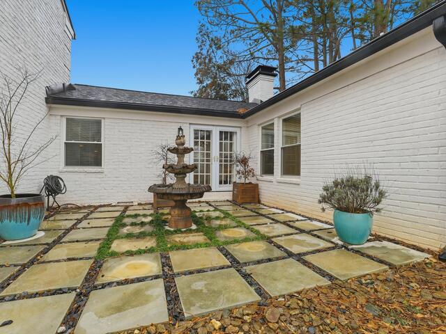 Photo of 405 Foot Hills Road