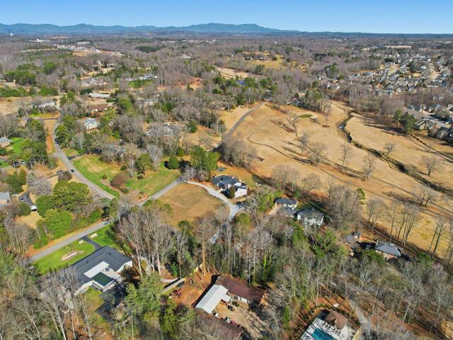 Photo of 405 Foot Hills Road