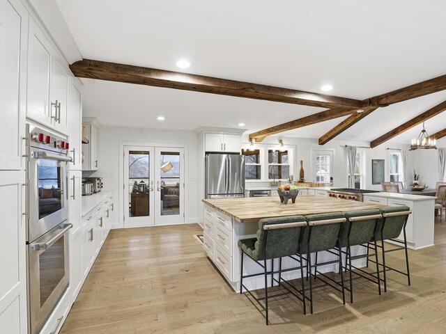 Photo of 405 Foot Hills Road