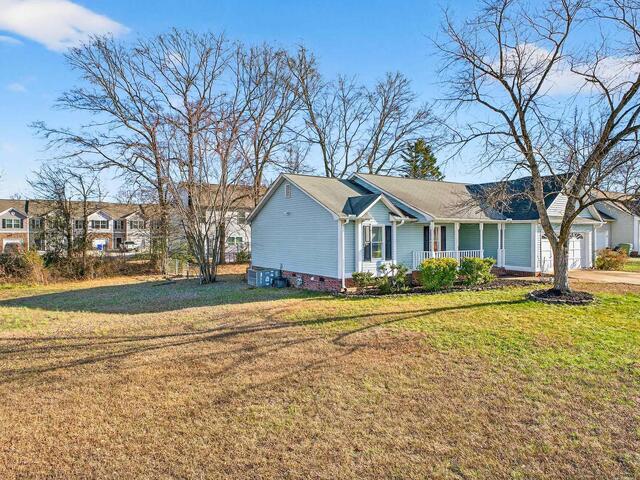 Photo of 404 Frostberry Court