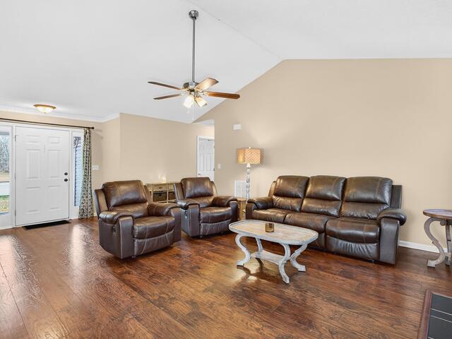 Photo of 404 Frostberry Court