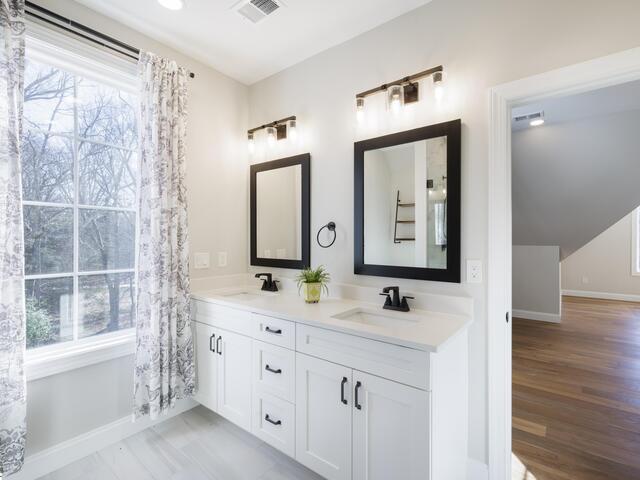 Photo of 1035 Nazareth Church Road