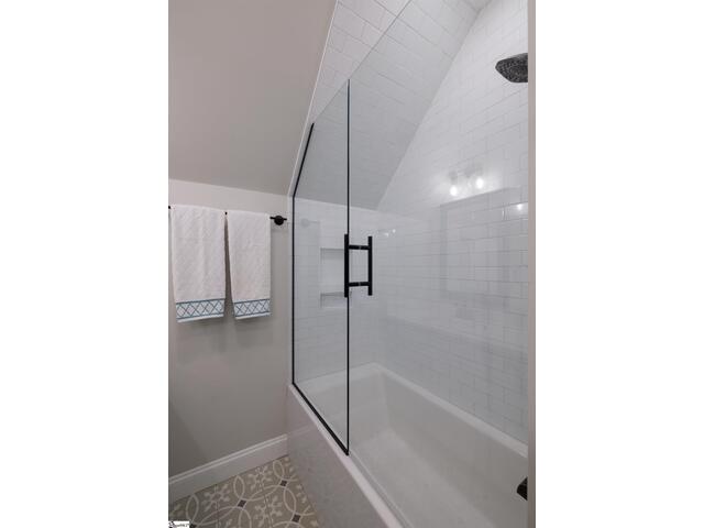 Photo of 1035 Nazareth Church Road