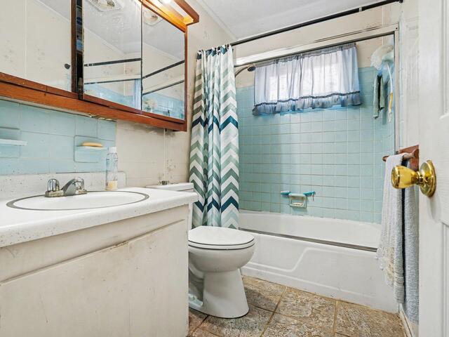 Photo of 2014 Center Street