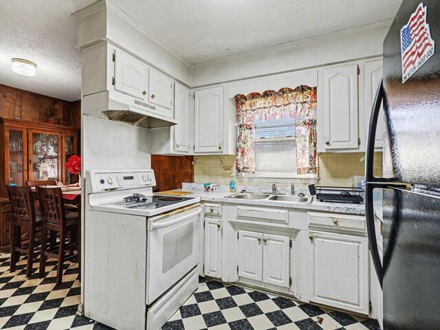 Photo of 2014 Center Street