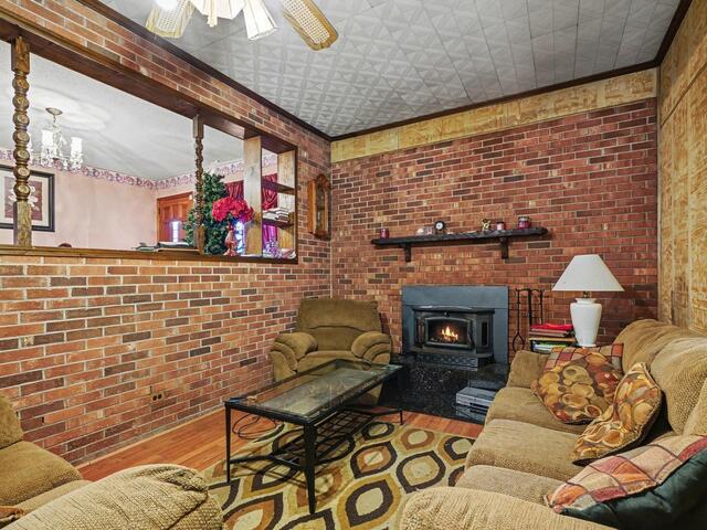 Photo of 2014 Center Street