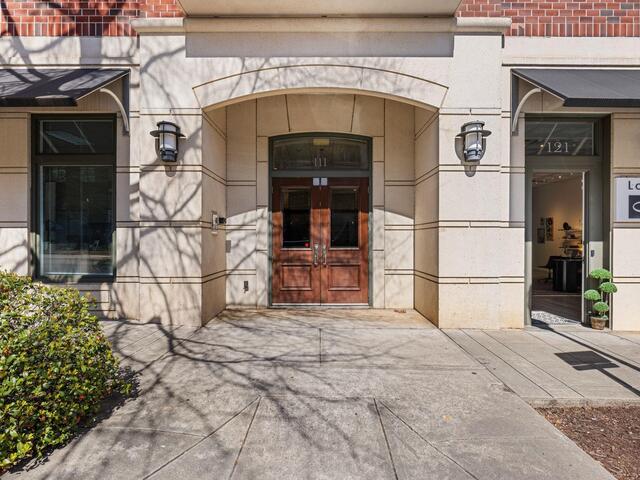 Photo of 111 E McBee Avenue