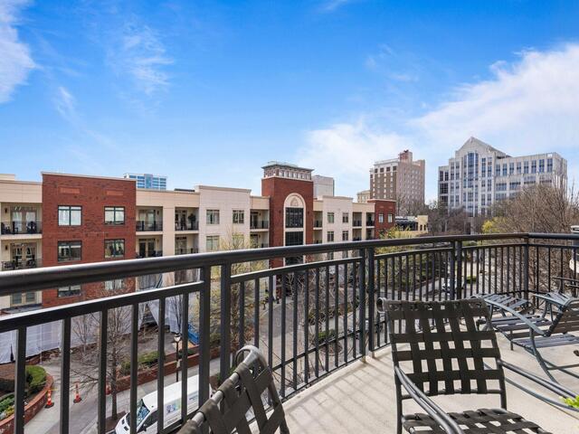 Photo of 111 E McBee Avenue