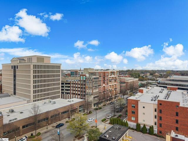 Photo of 111 E McBee Avenue